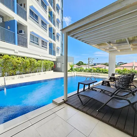 Elegant Studio With Balcony Unit 625 - 6Th Floor - Near Ateneo De Cebu - High Speed Internet - Northwoods Place