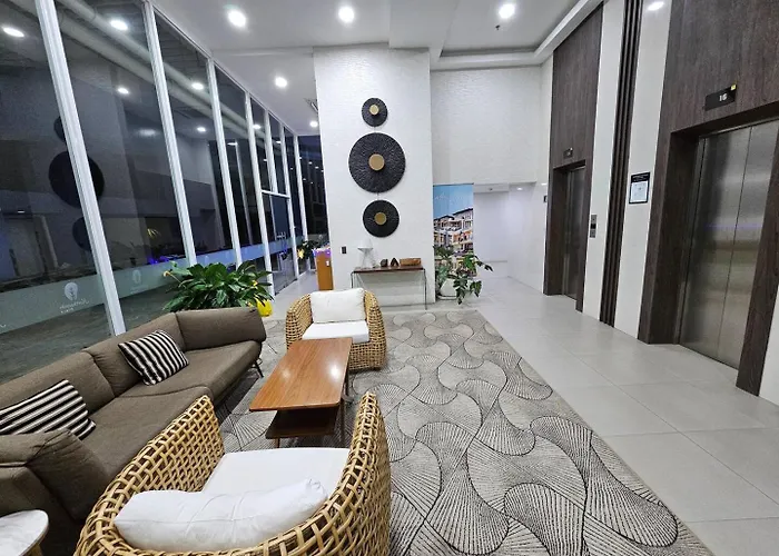 Elegant With Balcony Unit 625 - 6th Floor - Near Ateneo De Cebu - High Speed Internet - Northwoods Place Aparthotel 3*