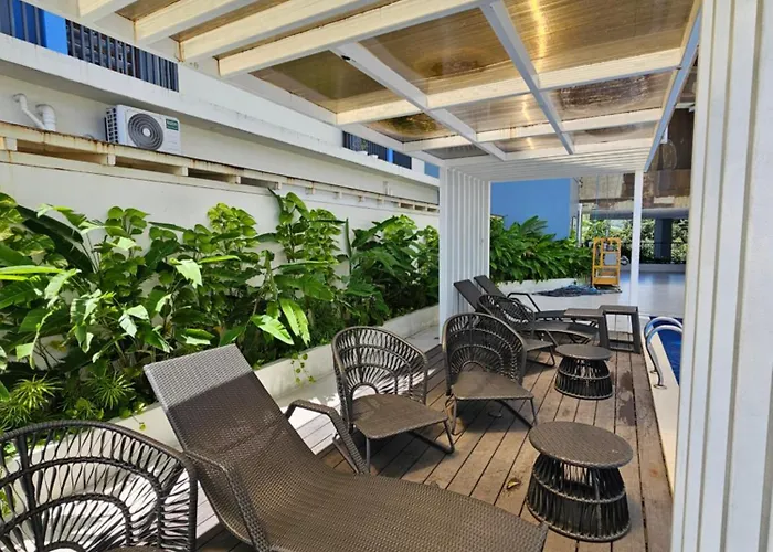 Elegant With Balcony Unit 625 - 6th Floor - Near Ateneo De Cebu - High Speed Internet - Northwoods Place Aparthotel
